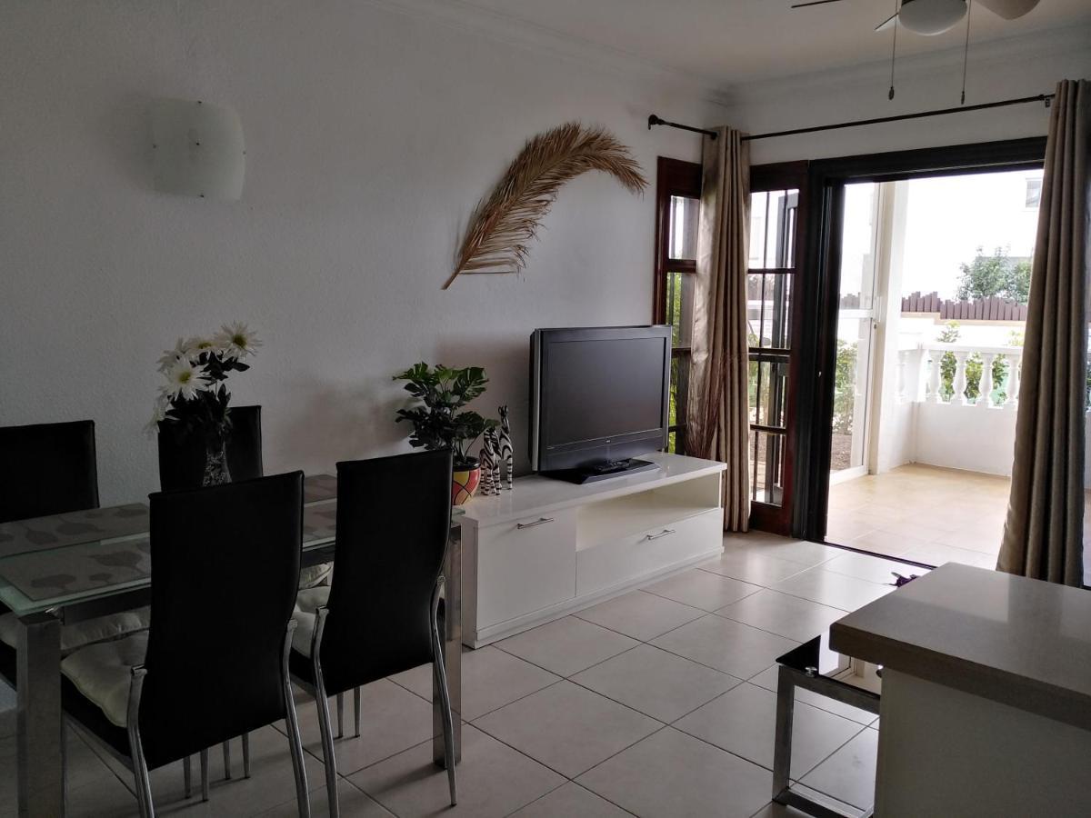 Apartamento La Palmera Amarilla Golf San Miguel de Abona Dış mekan fotoğraf