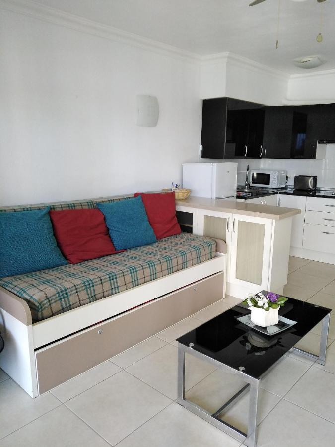 Apartamento La Palmera Amarilla Golf San Miguel de Abona Dış mekan fotoğraf